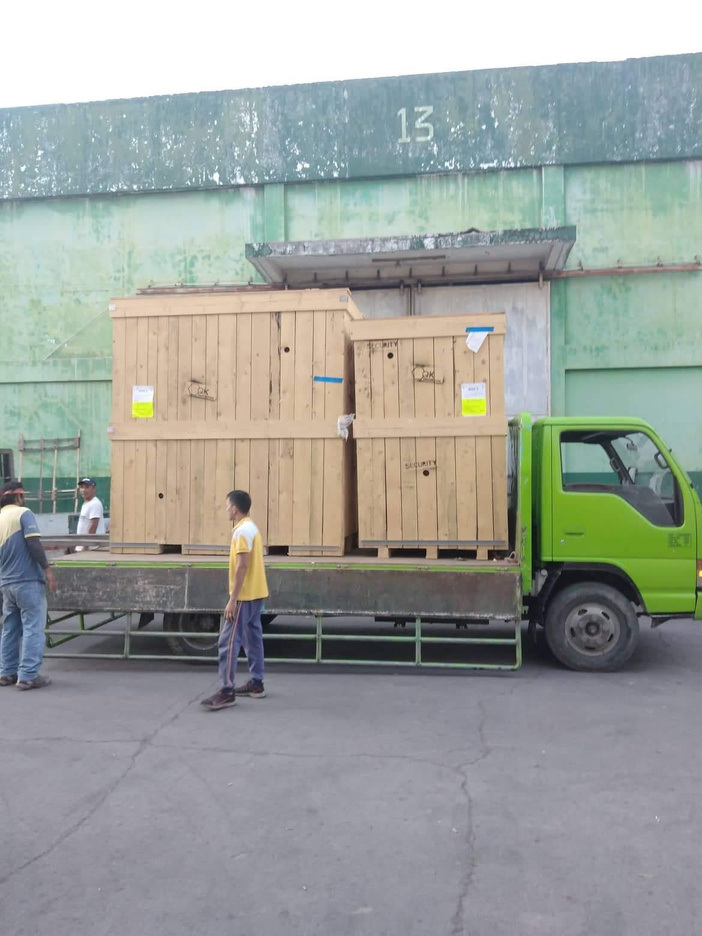 NATIONWIDE DELIVERY photograph