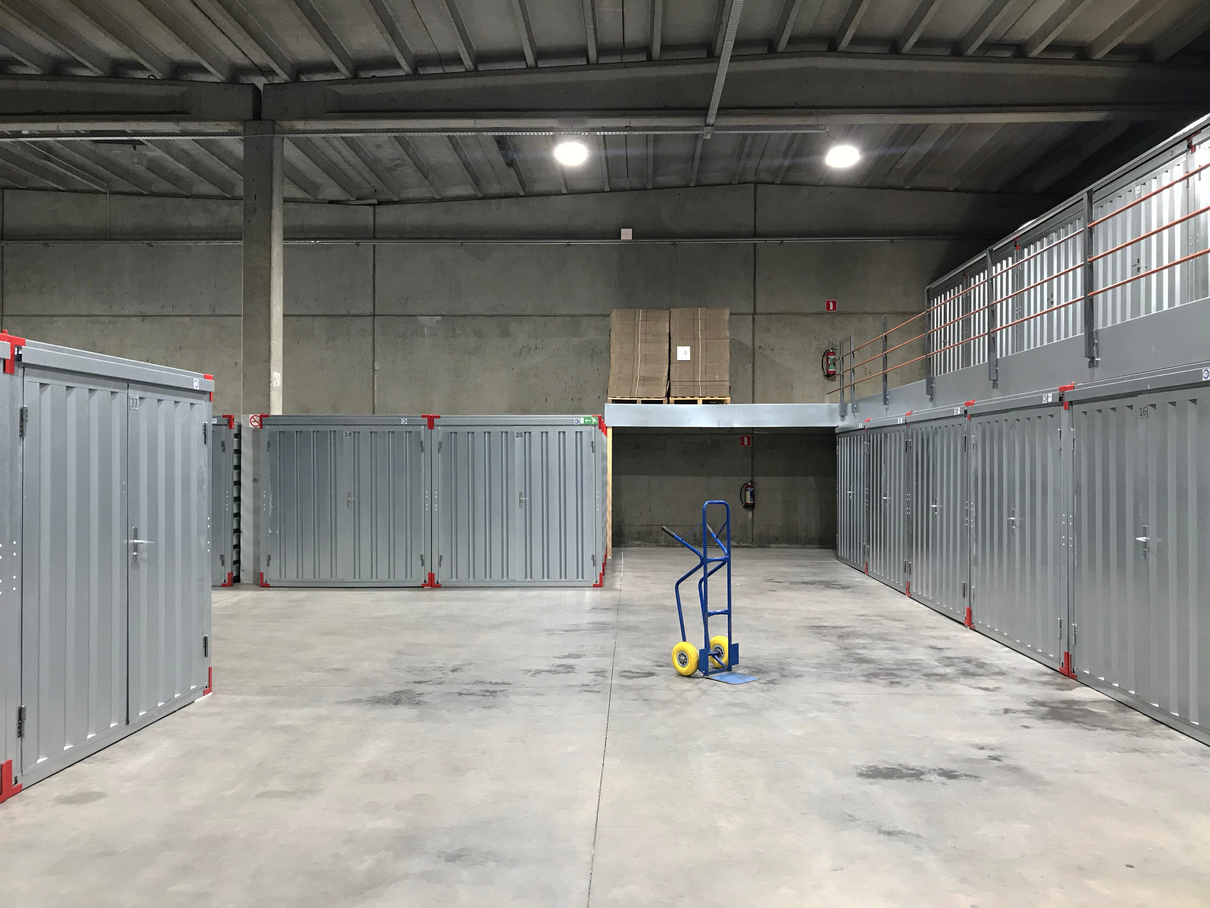 WAREHOUSING & 3PL photograph